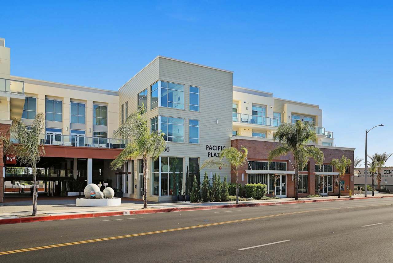 56 East Duarte Road, #402