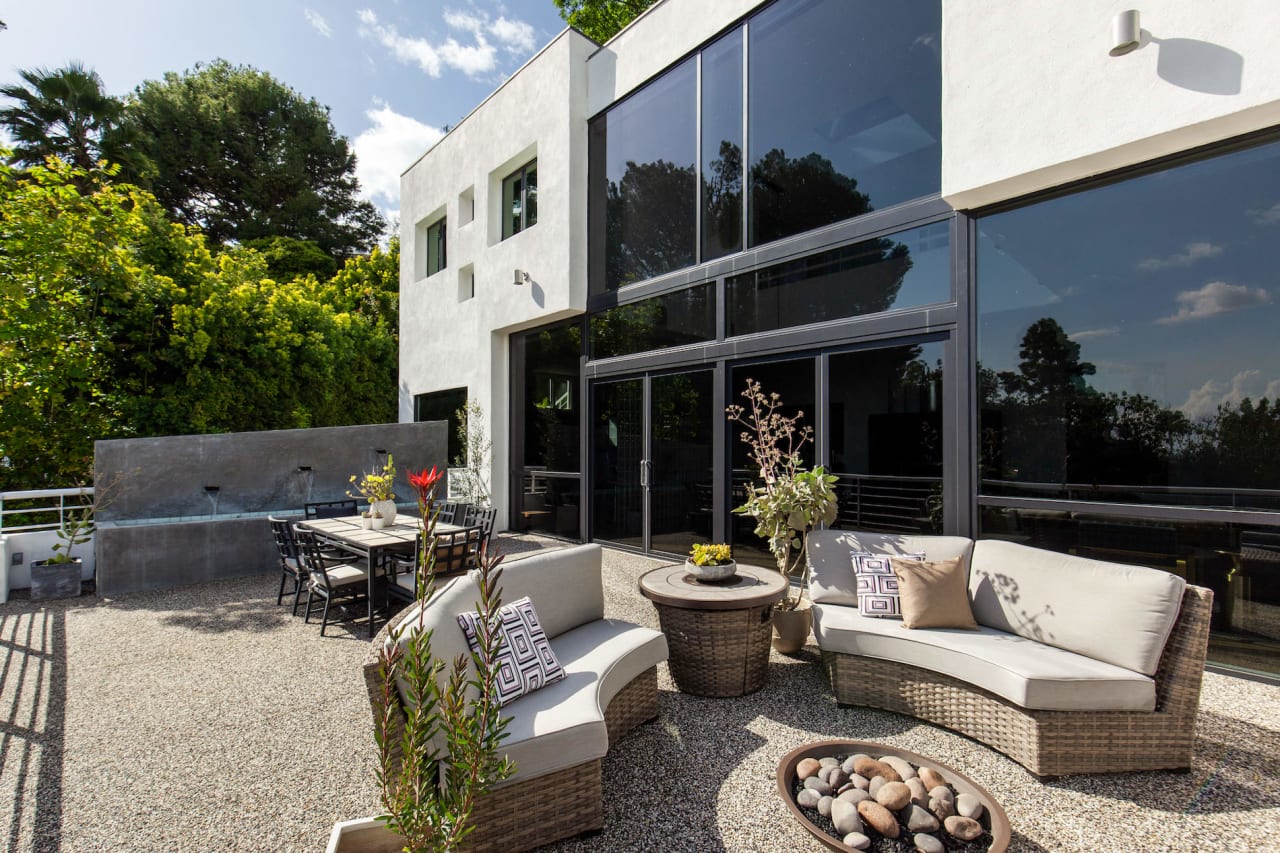 Commanding Architectural Upper Beachwood Canyon