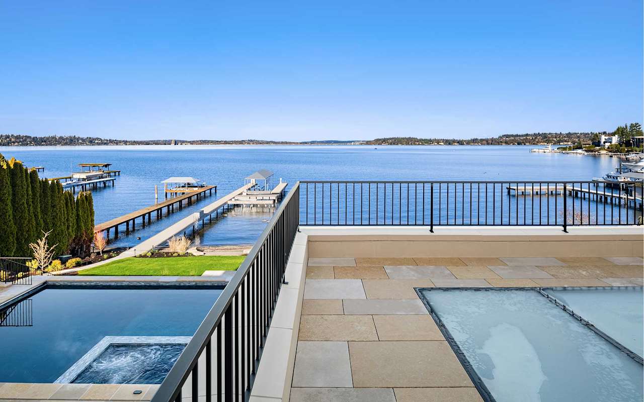 The Lakehouse on Mercer Island Team Foster