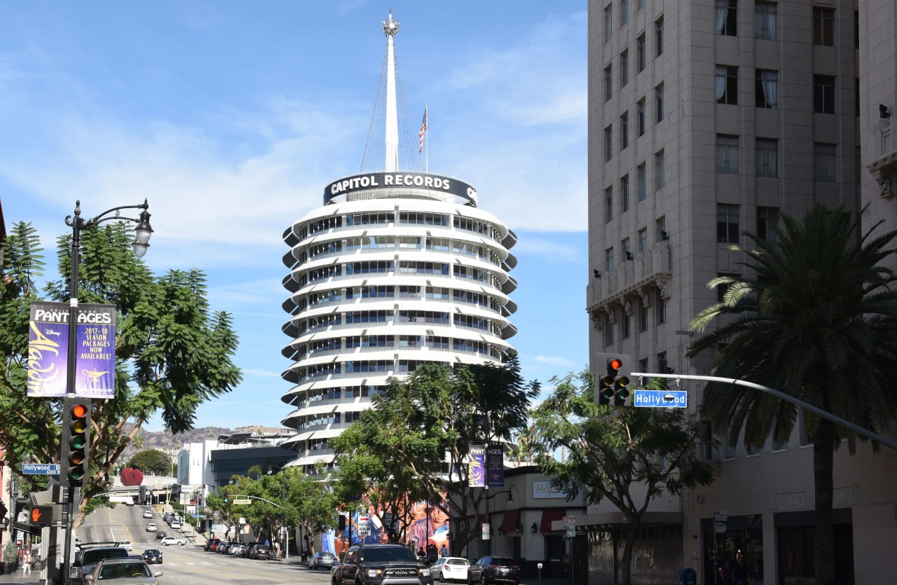 Iconic Architecture: The Capitol Records Building