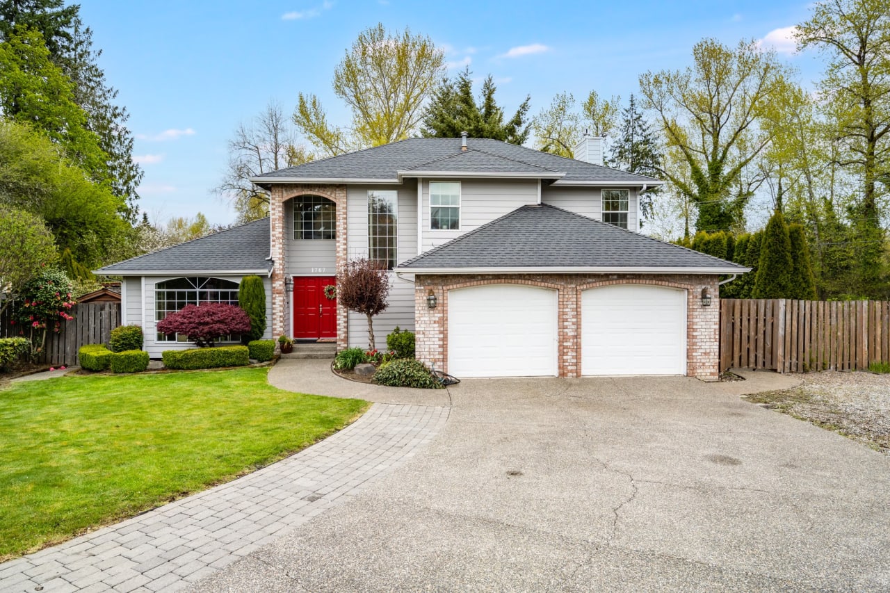 Puyallup Orchard Hills Home