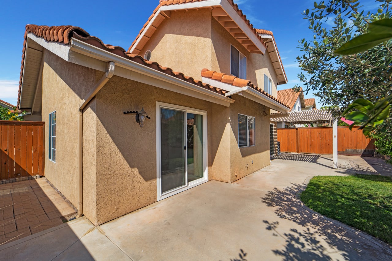 8 Lompoc Court