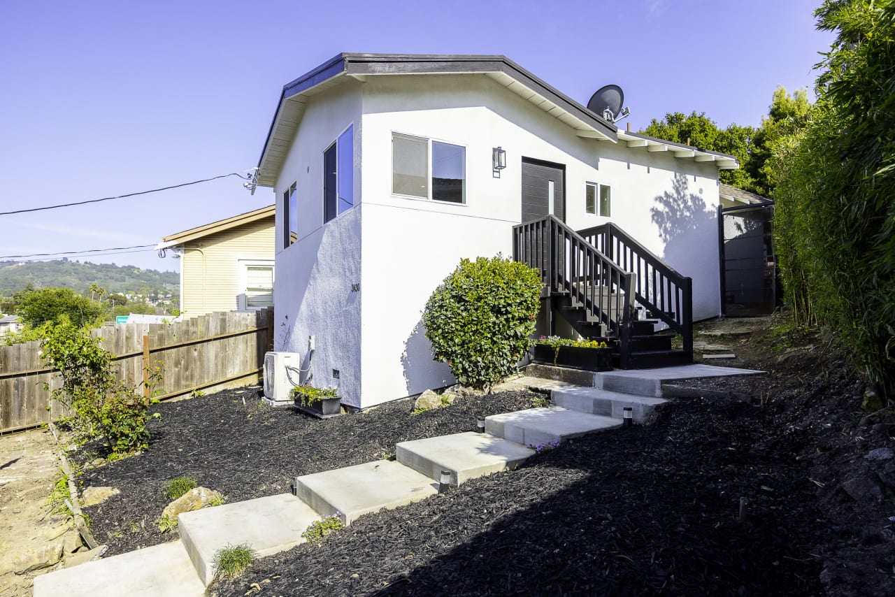 3430 Storer Avenue, Oakland