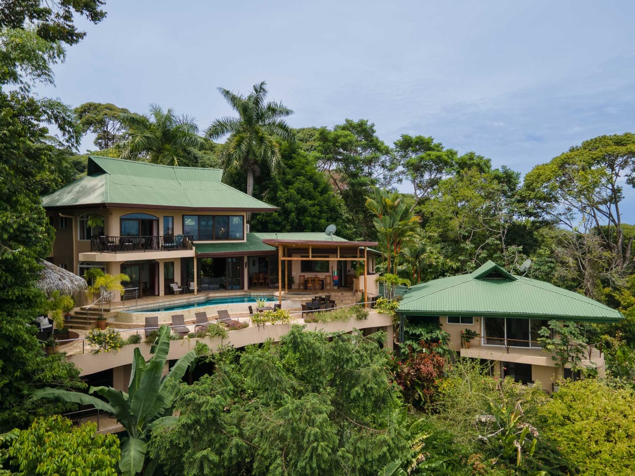 VILLA TUCAN TANGO: TROPICAL LUXURY HOME IN GATED COMMUNITY ABOVE DOMINICALITO