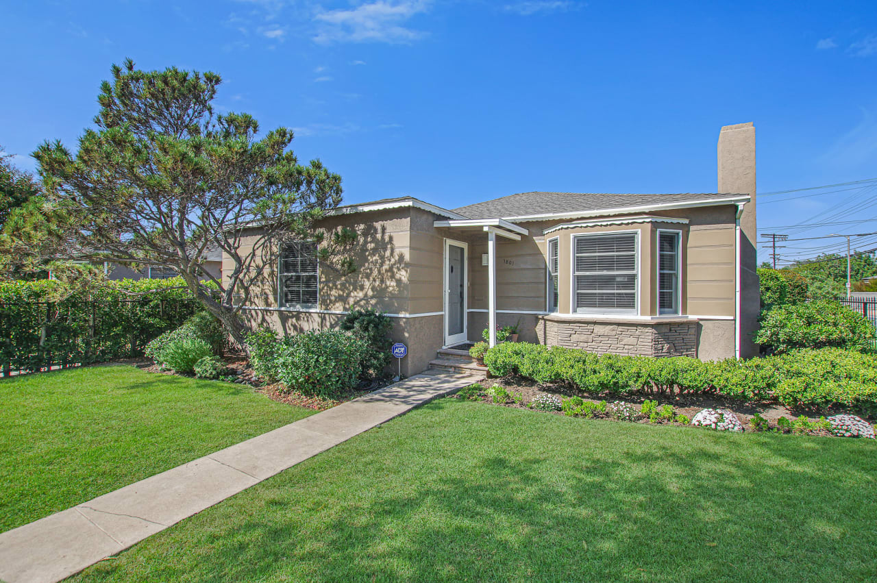 Fall in love with this Faircrest Heights Traditional California