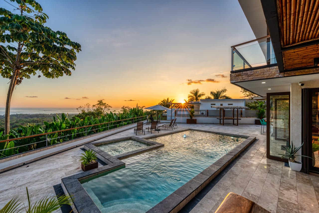 Luxury Carabao Villa