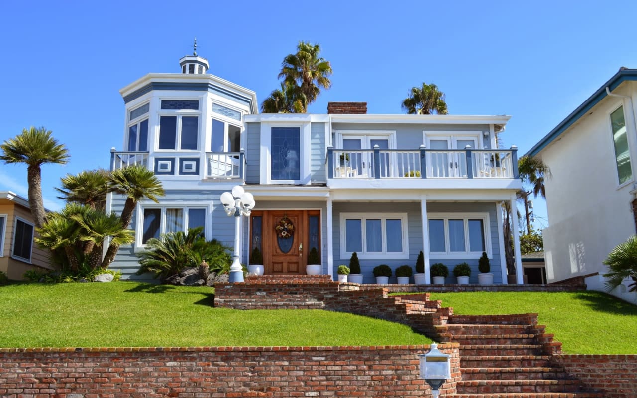 Val Vista & Valley Trails Neighborhood Guide 680 Doug Buenz Group