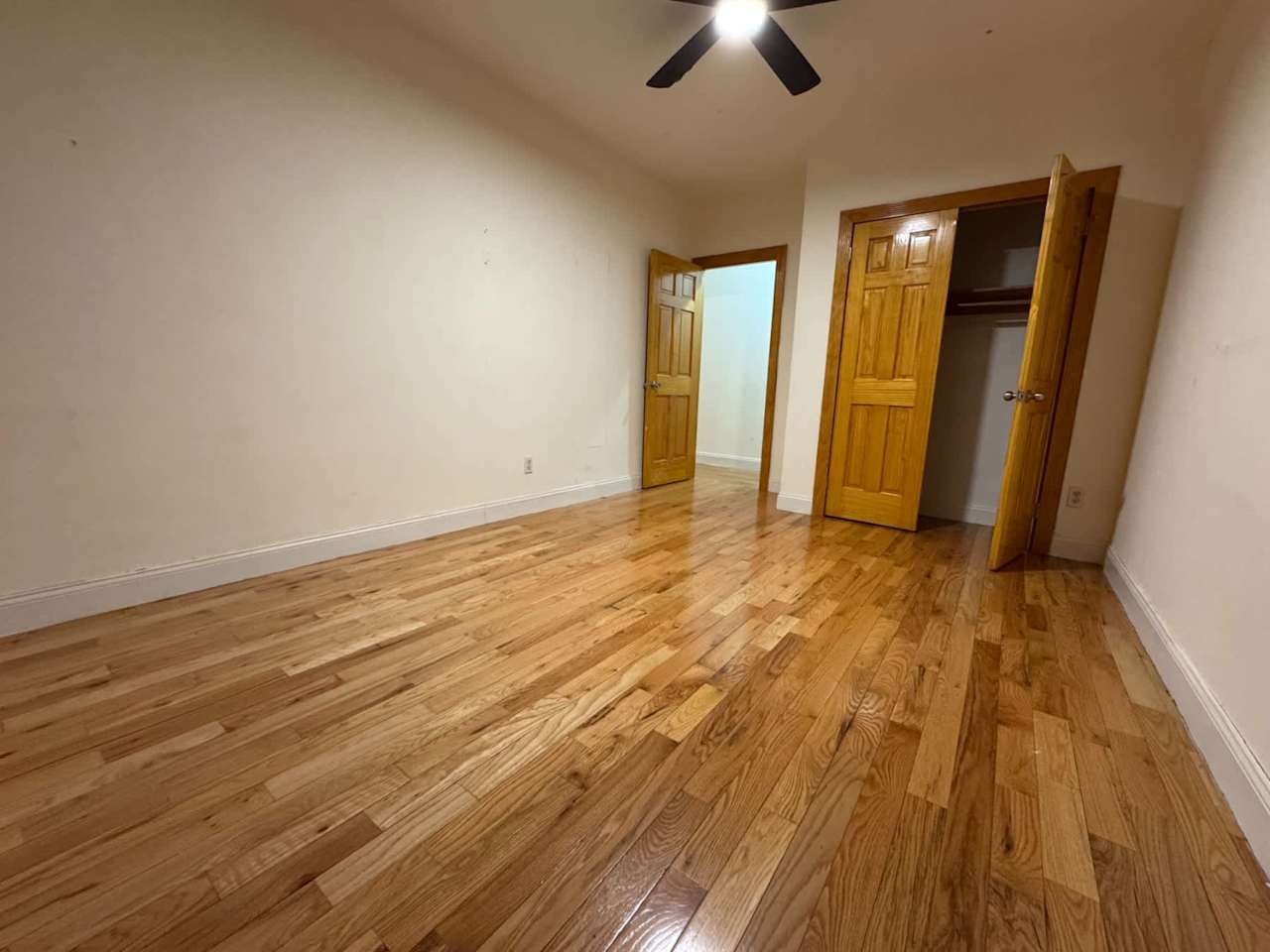 STREET Nicholas AVENUE