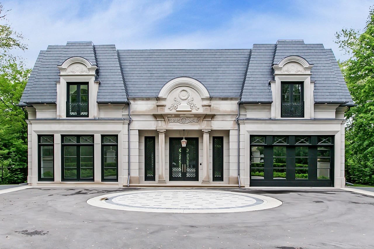 199 Chartwell Road Oakville, ON L6J 3Z7 Goodale Miller Team