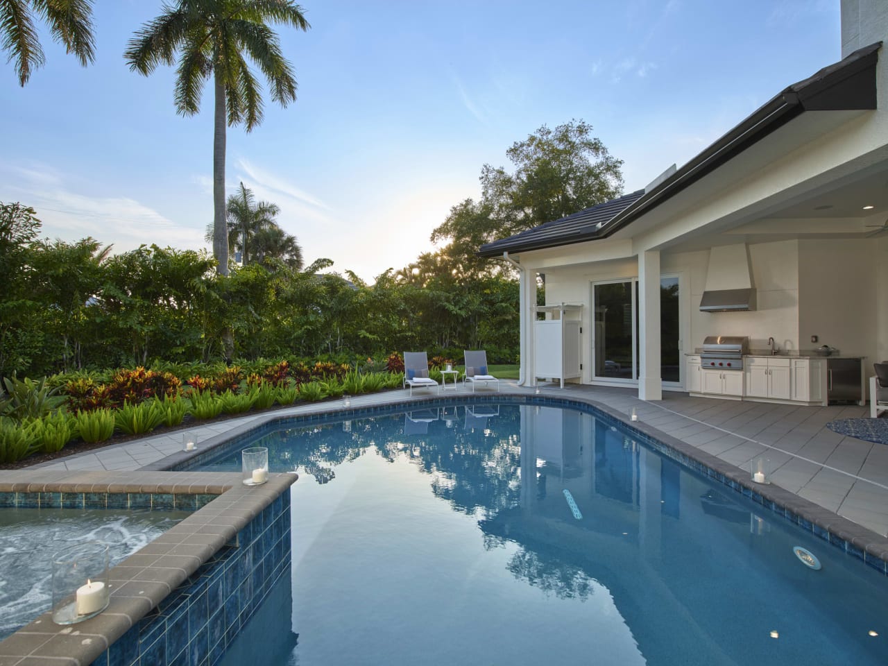 662 Banyan Blvd Naples, FL 34102 5 Beds, 5 Baths Michael G