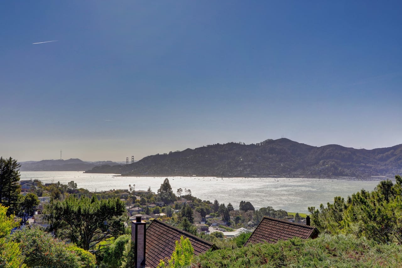 16 Mark Terrace, Tiburon