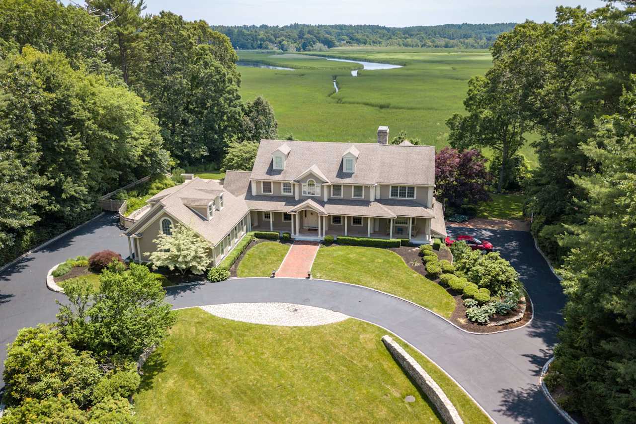 Listings The Laurie Detwiler Team