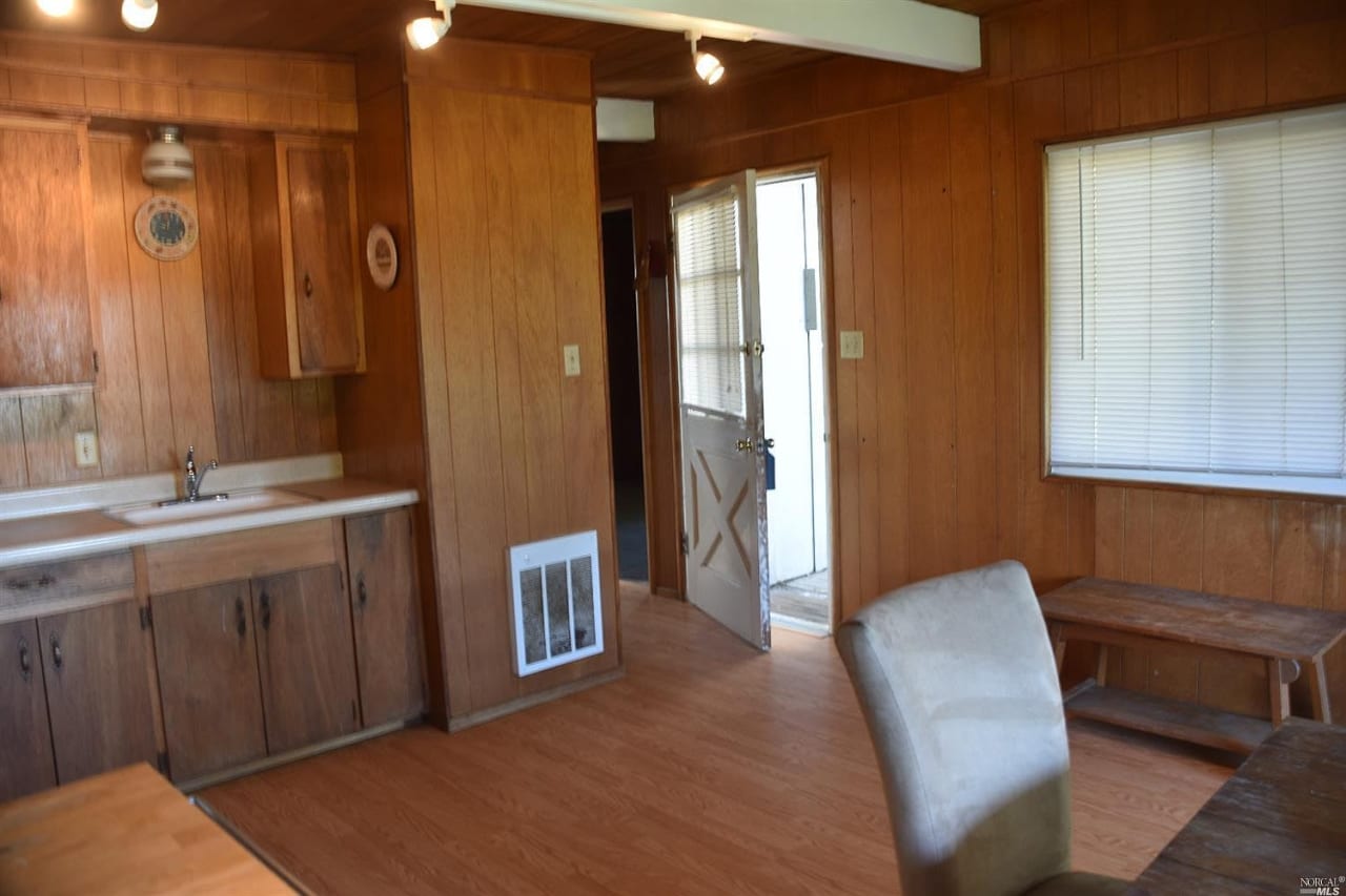 255 Driftwood Avenue