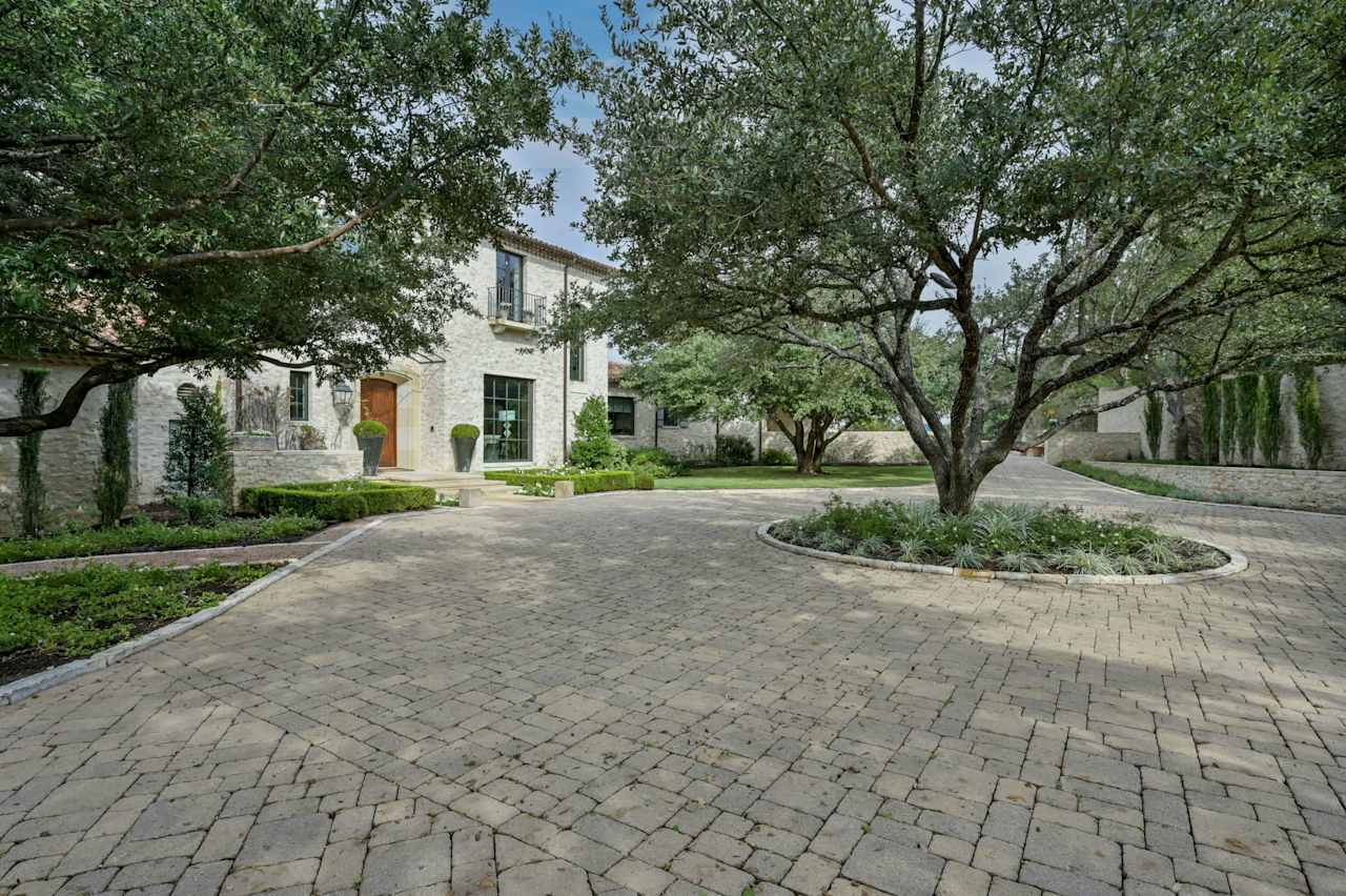 1702 Barton Creek Blvd