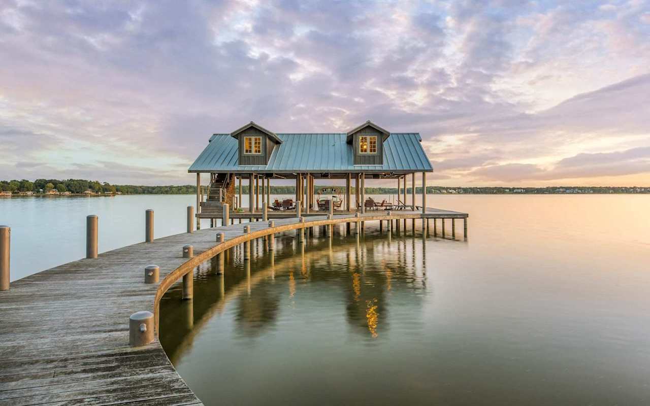 Cedar Creek Lake