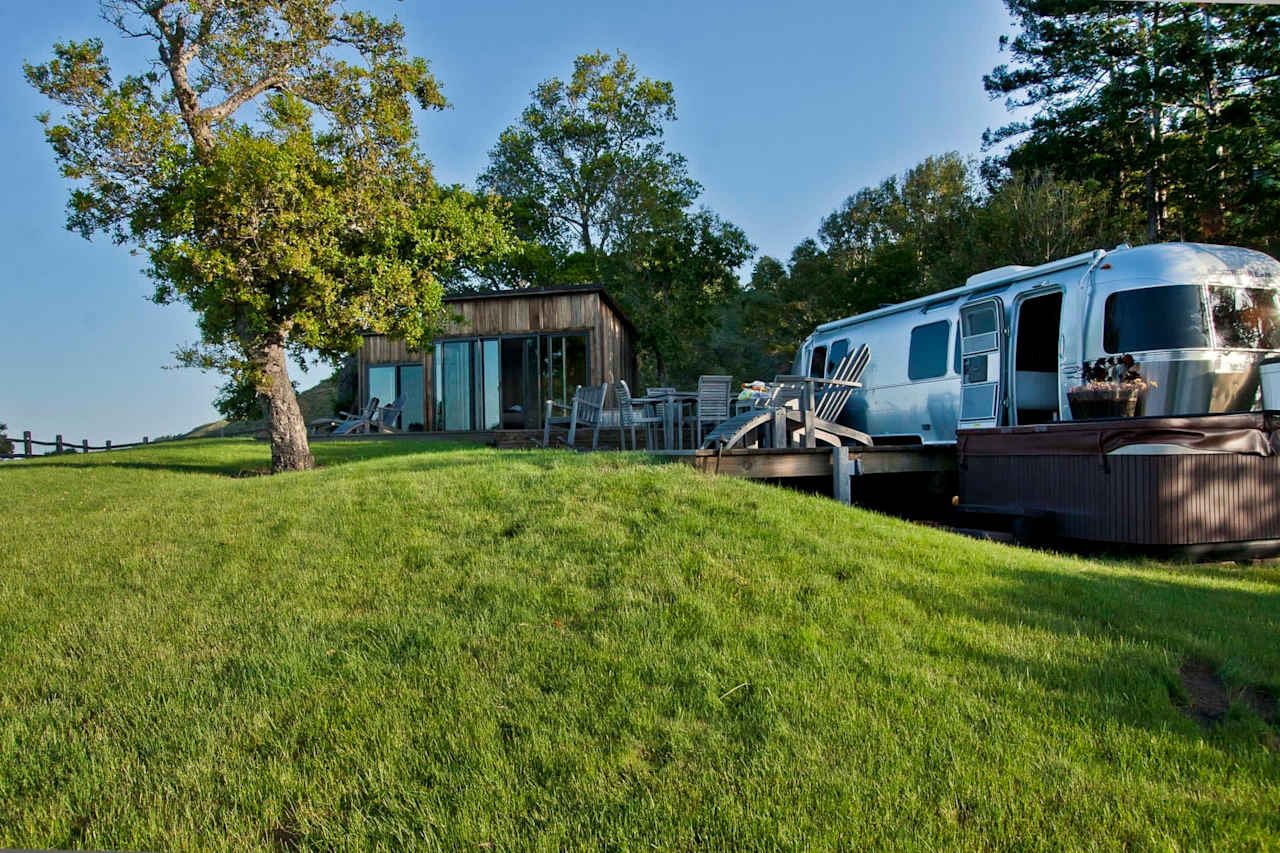 COAST RANCH - BIG SUR LUXURY RENTAL