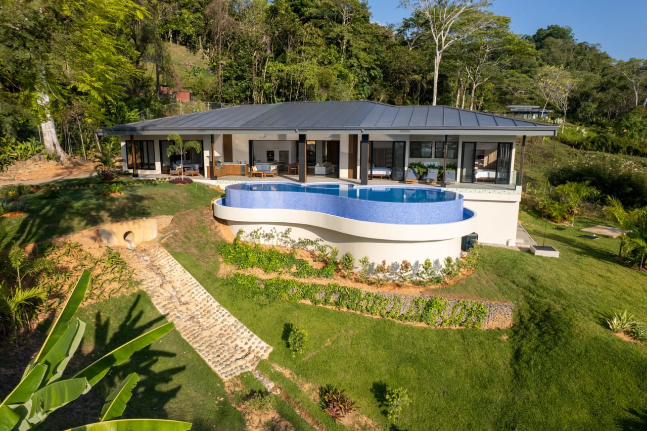 Luxury Estate at Dulce Pacifico