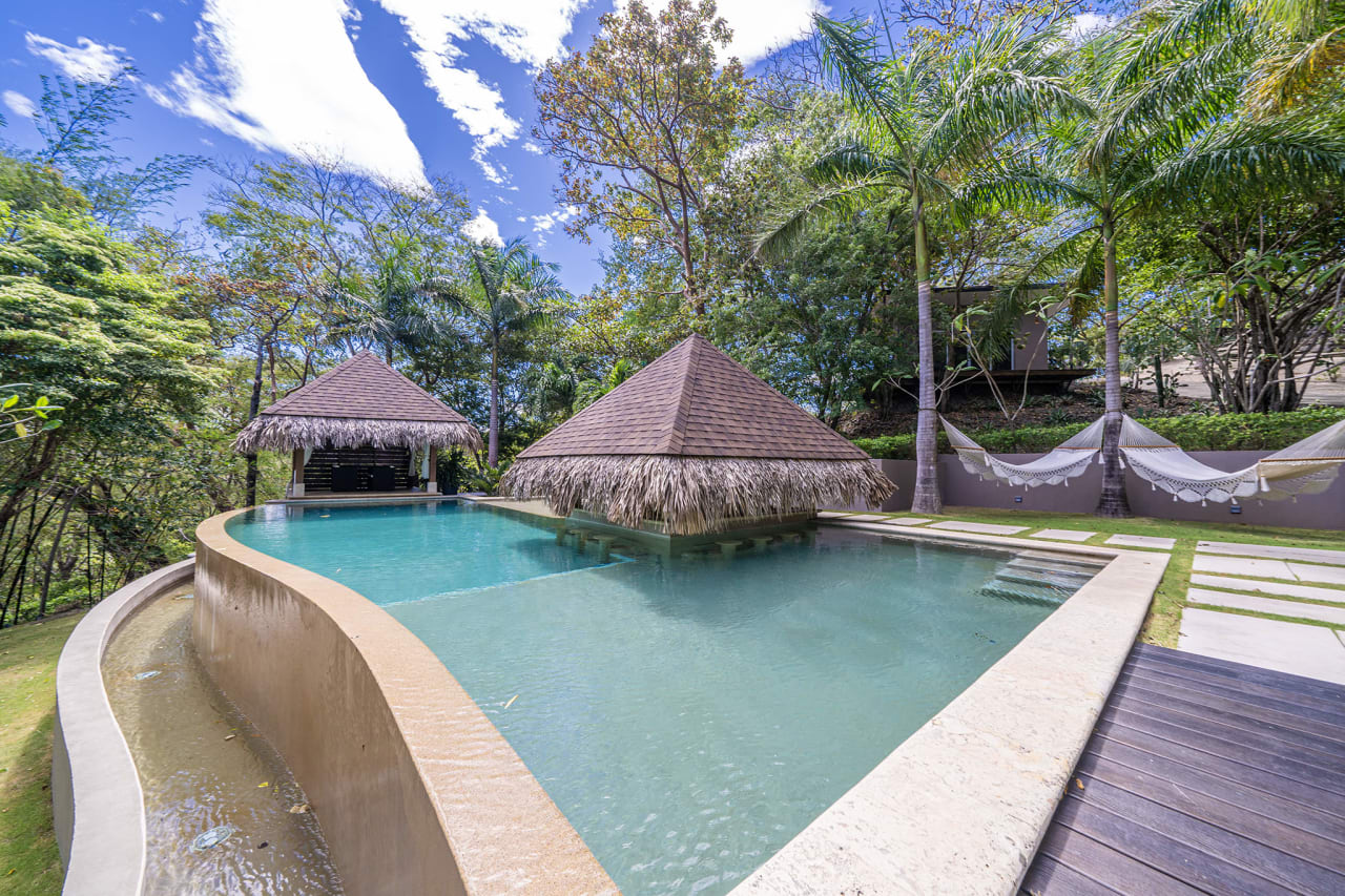 Casa Escondida ~ Tranquil Luxury close to Tamarindo