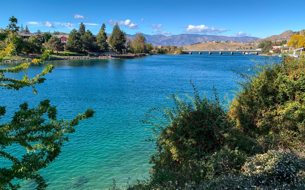 Navigating the Lake Chelan Real Estate Horizon: The Impact of Federal Reserve Rate Cuts in 2024