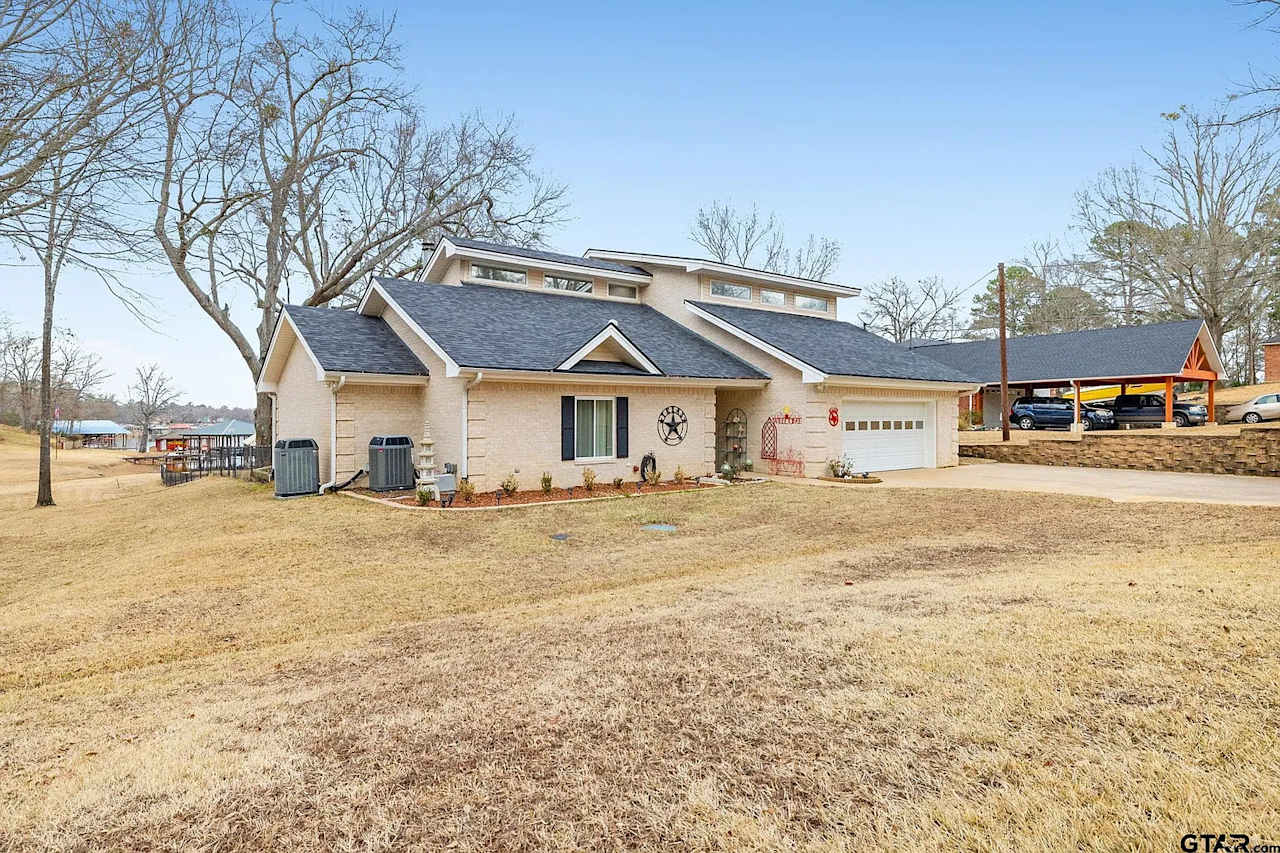 Home Movie Tours The Crutcher & Hartley Team