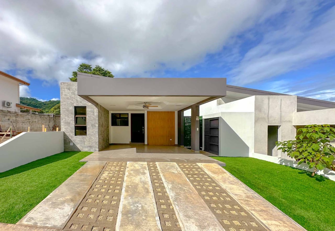 Serene Retreat near Playas del Coco