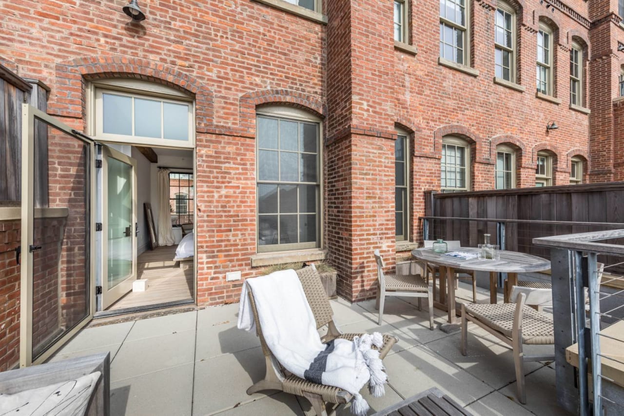 Designer's Own Luxury Retreat at Watchcase CeeJackTeam Sag Harbor