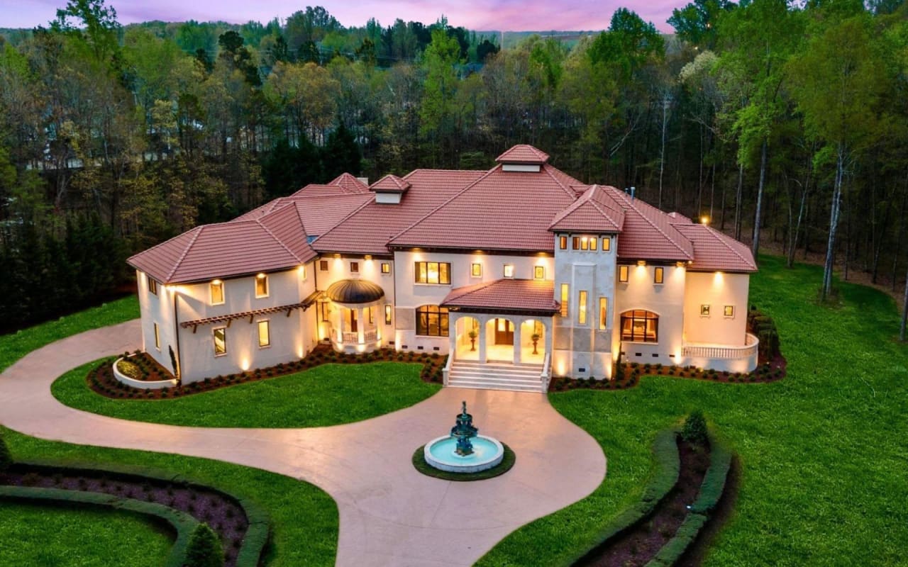 Real estate in Charlotte, North Carolina: What you can get for $1M