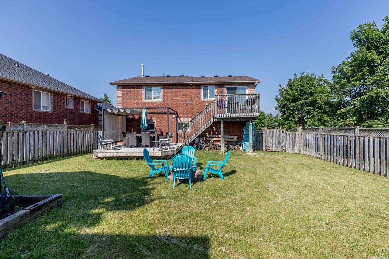 SOLD; Pictures Speak For Themselves Barry Cohen Homes