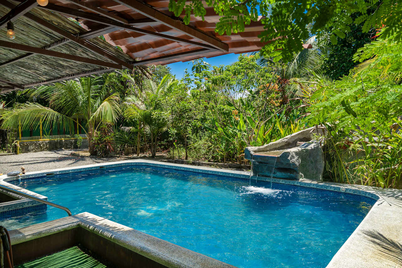 Excellent Rental Home in Gated Property Near Bandera Beach in Parrita