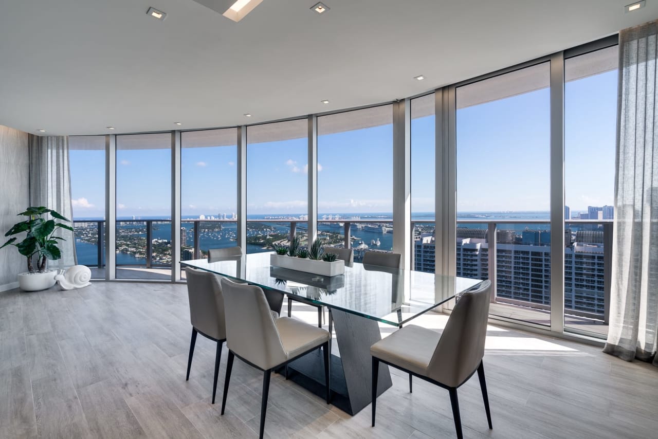 Aria on the Bay | Edgewater