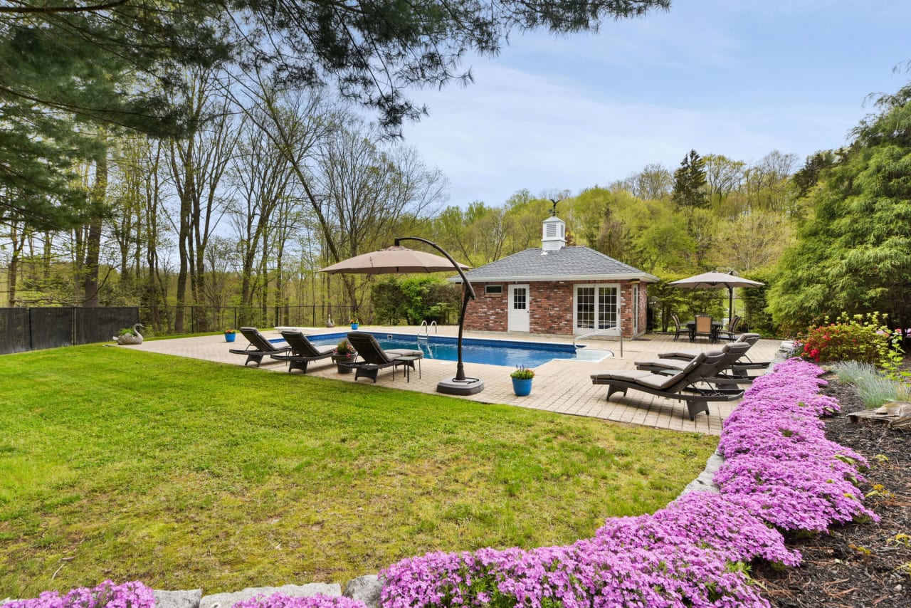 40 High Street Armonk NY Brian Milton Compass Brian Milton