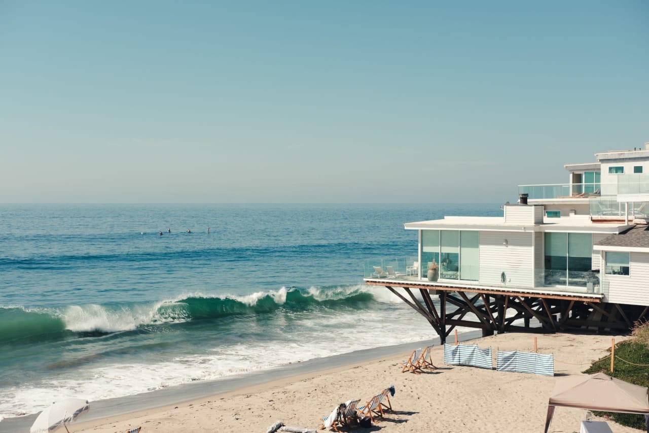 Live like a local in the Pacific Palisades.