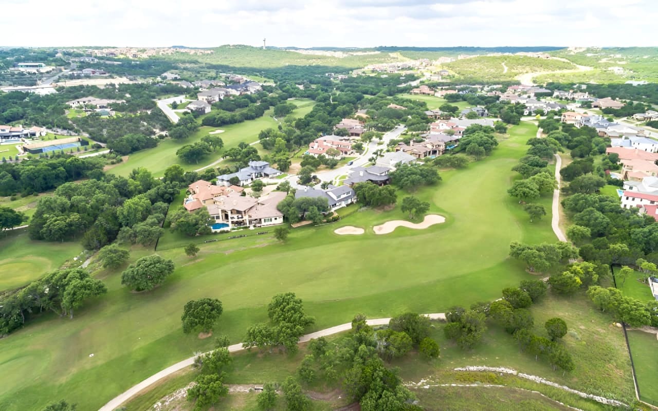 Golf Course Communities in Texas Hill Country: Where Luxury Meets Recreation