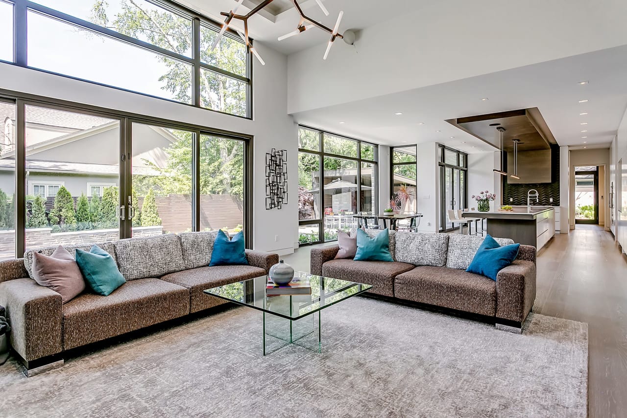 168 Forestwood Drive Oakville, ON L6J 4E6 Goodale Miller Team