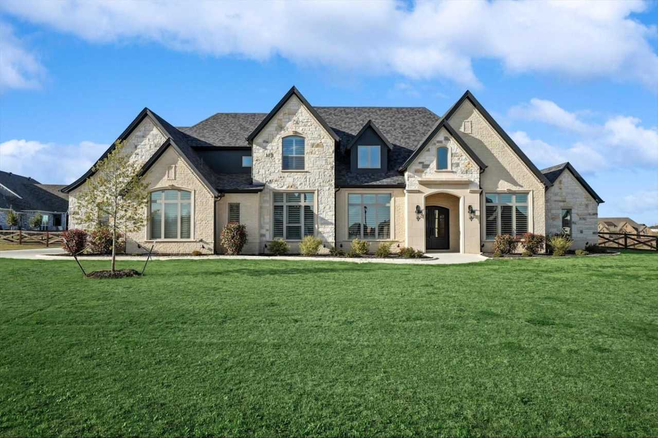 When Investing in Luxury Real Estate The North Texas Team The North