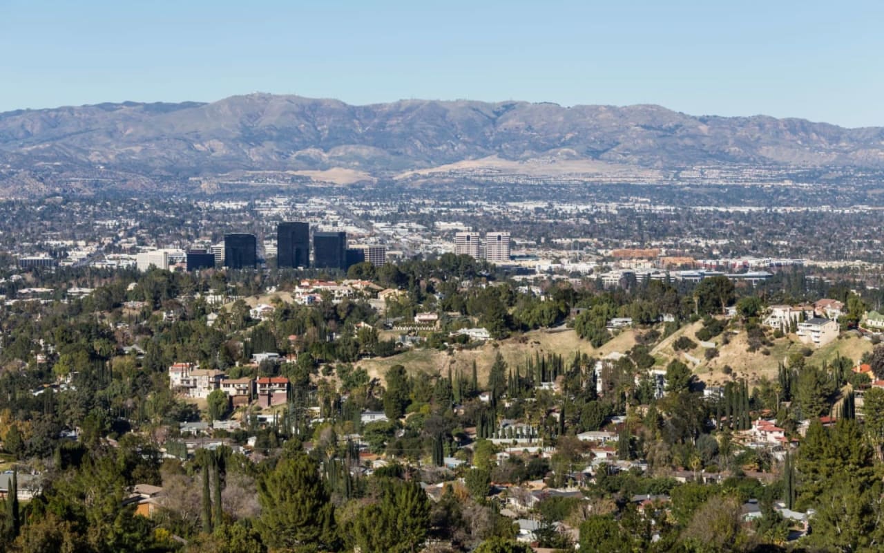 The Guide to Woodland Hills