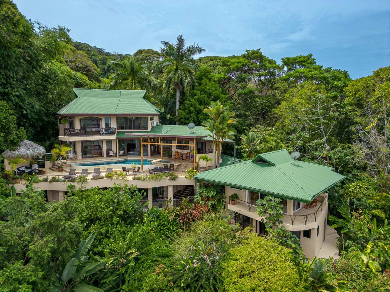 VILLA TUCAN TANGO: TROPICAL LUXURY HOME IN GATED COMMUNITY ABOVE DOMINICALITO