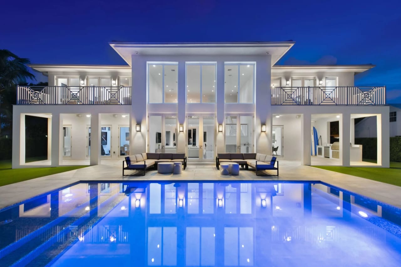 The Art of Selling a Luxury Home