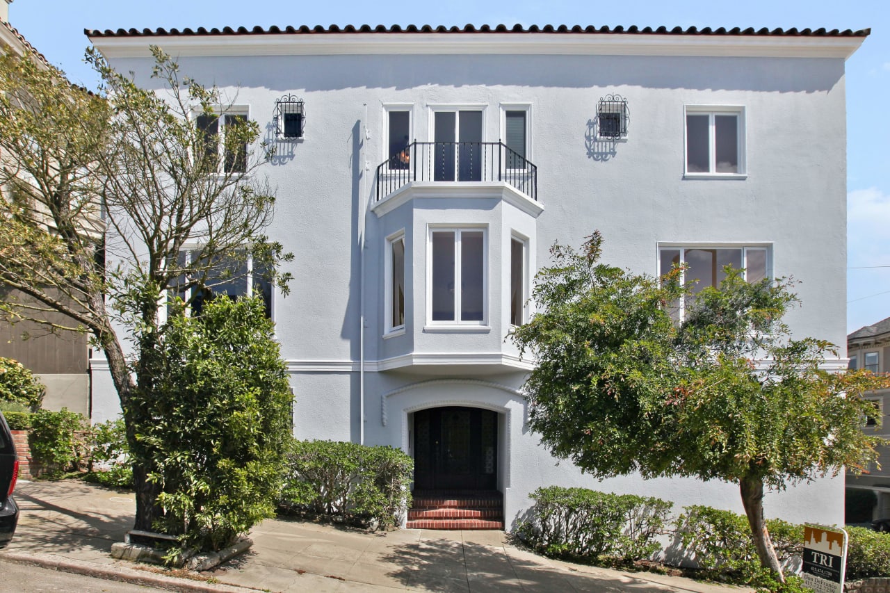 Pacific Heights Residence