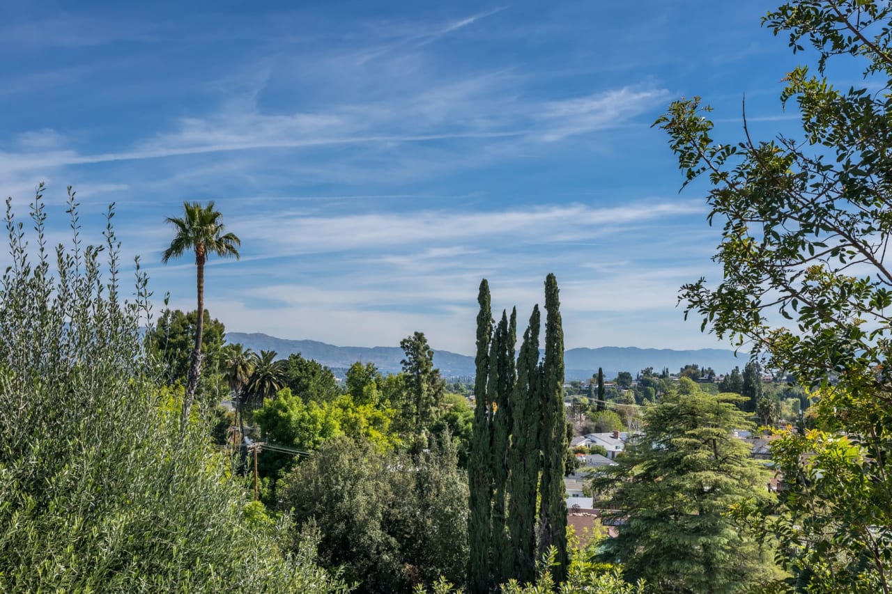 5628 El Canon Ave | Woodland Hills