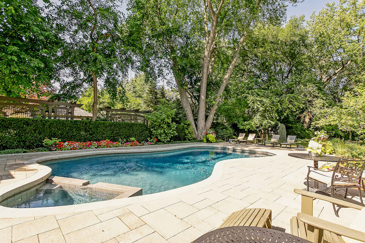 317 Chartwell Road Oakville, ON L6J 4A1 Goodale Miller Team