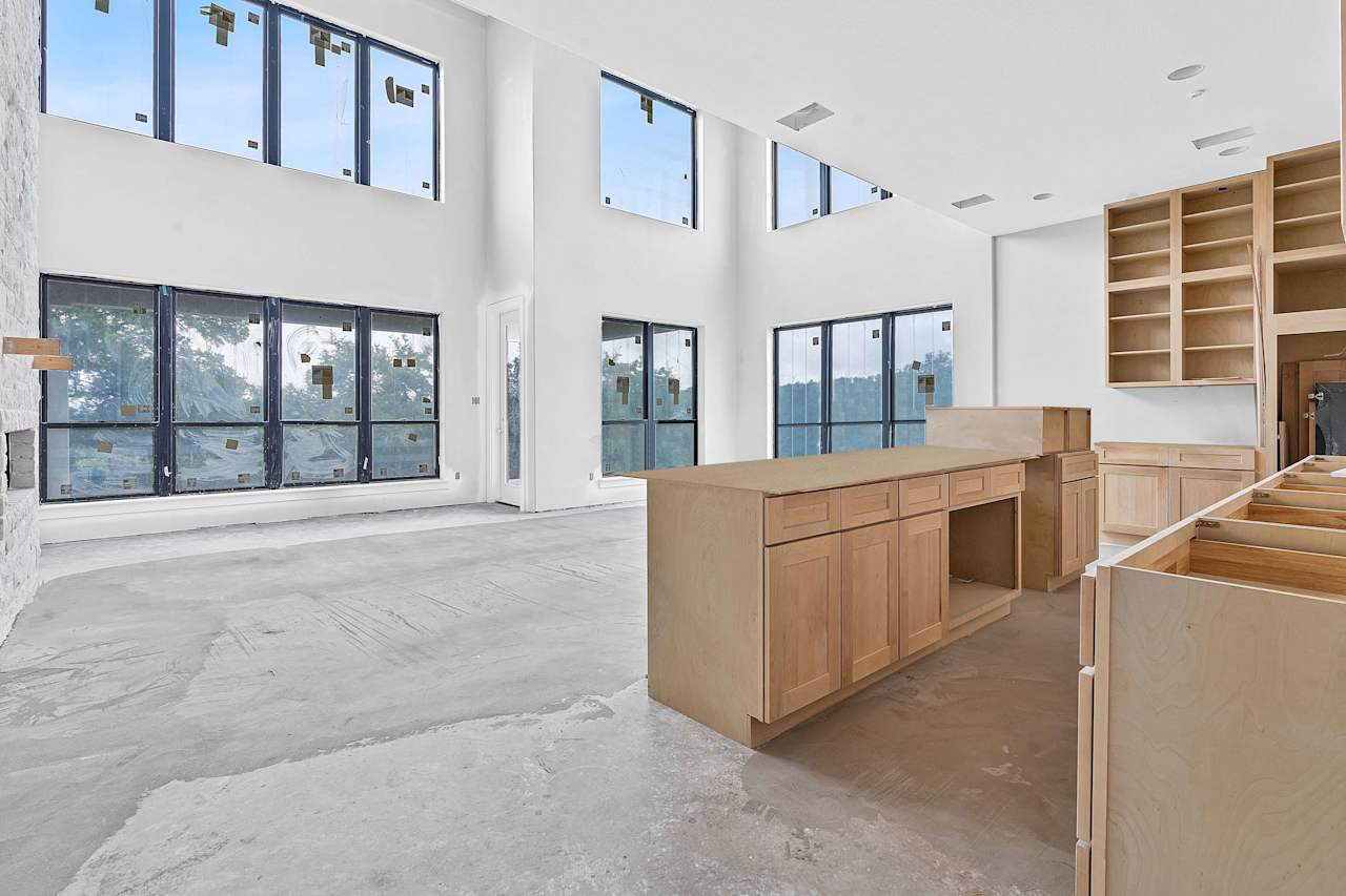 1117 Lower Peninsula Loop