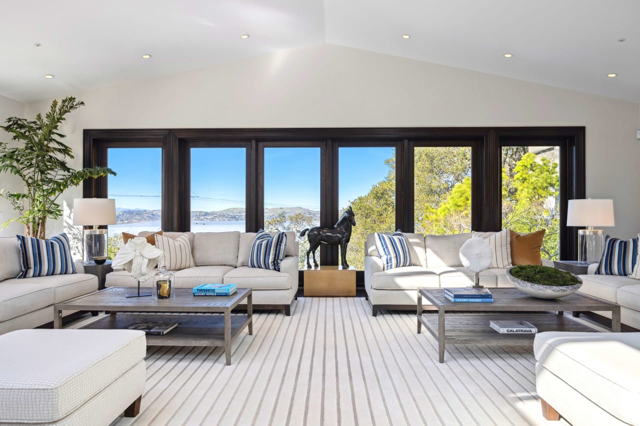 190 HARRISON Kara Warrin