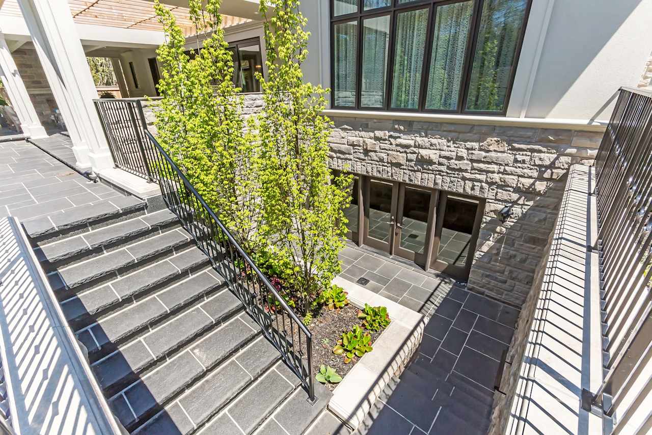 276 Chartwell Road | Oakville, ON L6J 3Z9 | Goodale Miller Team