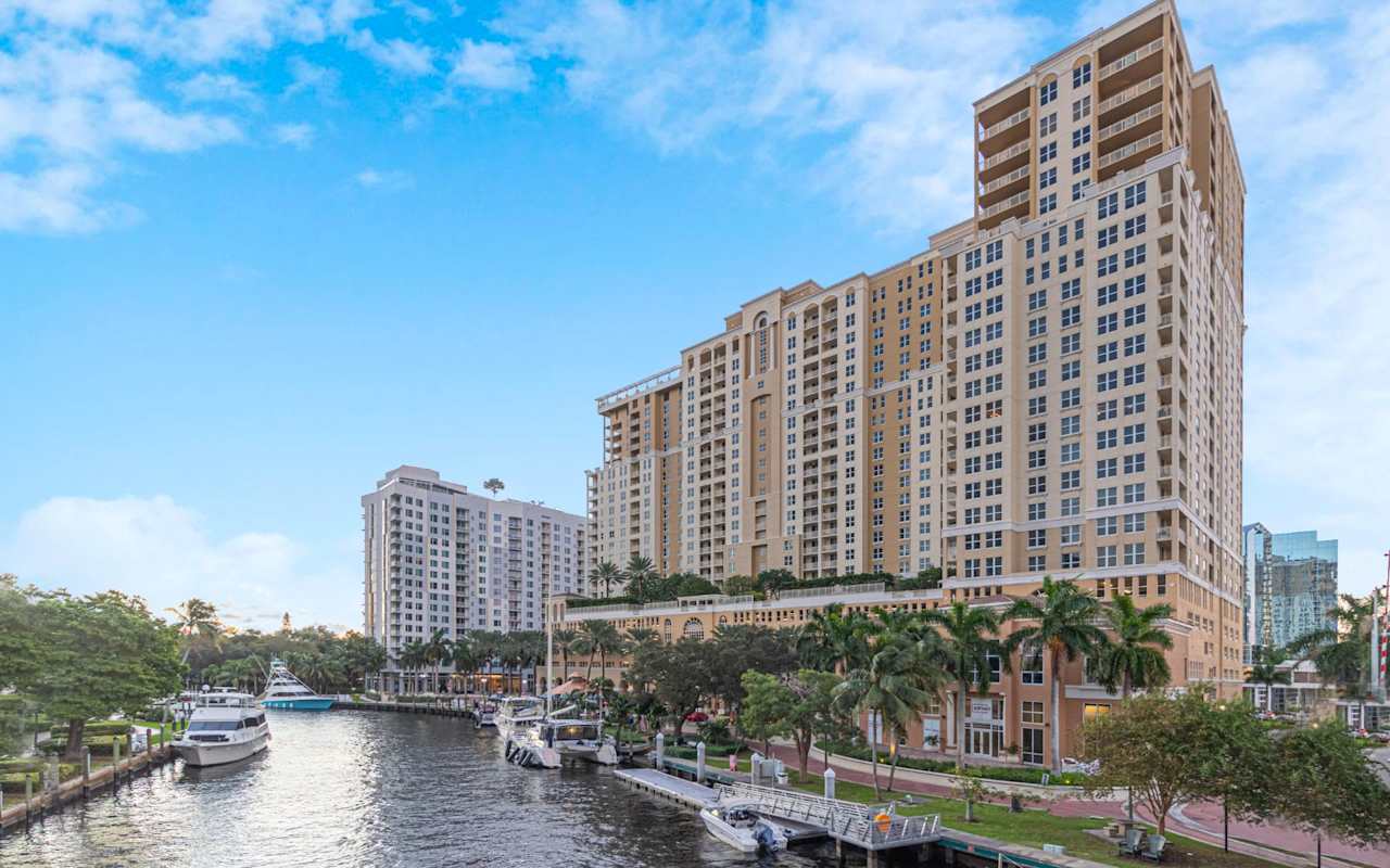 Luxury Condominiums In Exclusive Neighborhoods