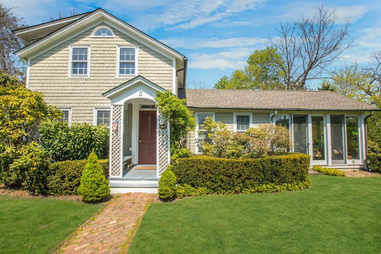 Oasis Realty Group Find Your Bellport Oasis