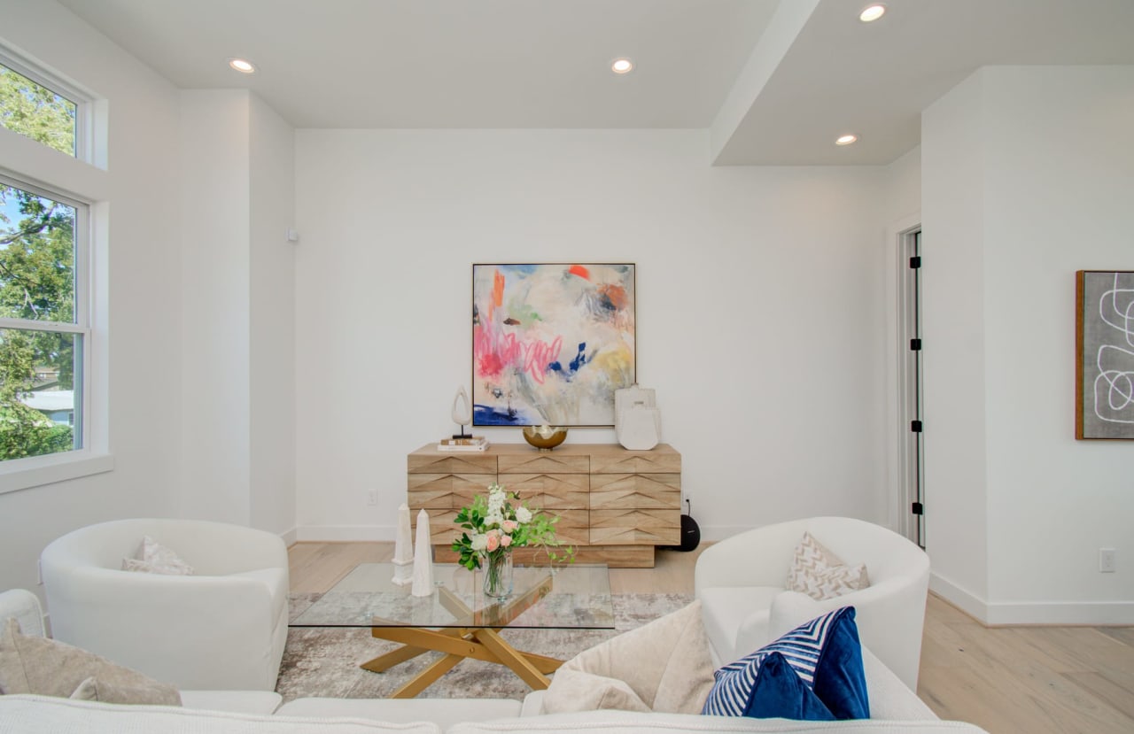 living room in a home at Commons at Engelke