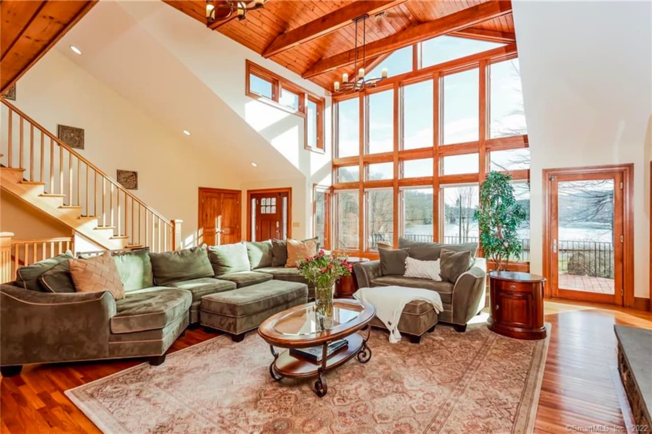 What to Expect From Ridgefield Real Estate Carissa McMahon