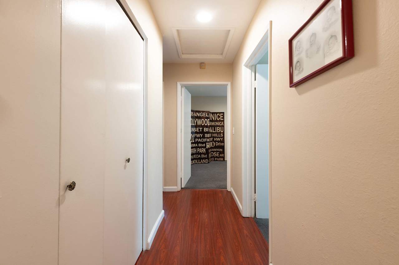 6700 Aqueduct Ave Midvale Estates l Van Nuys