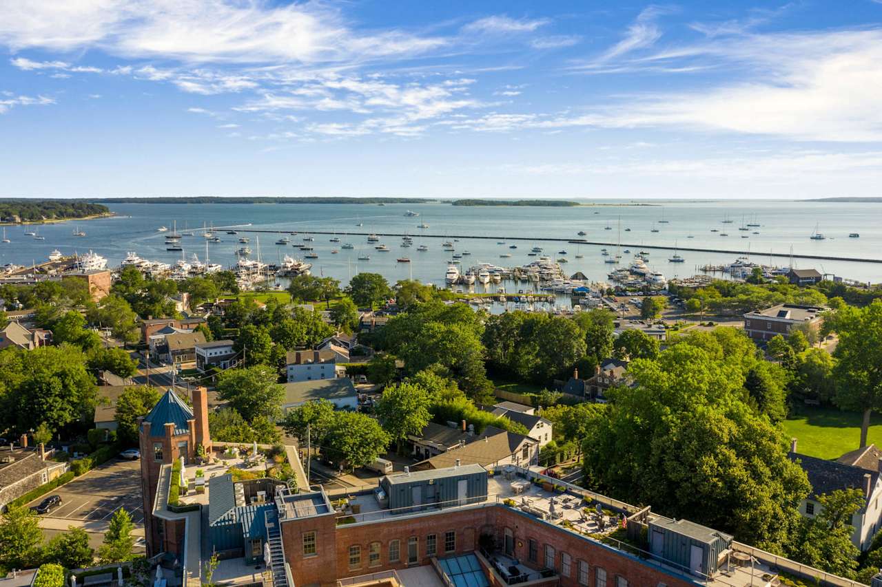 A Watchcase Flagship Penthouse With Unmatched Water Views CeeJackTeam